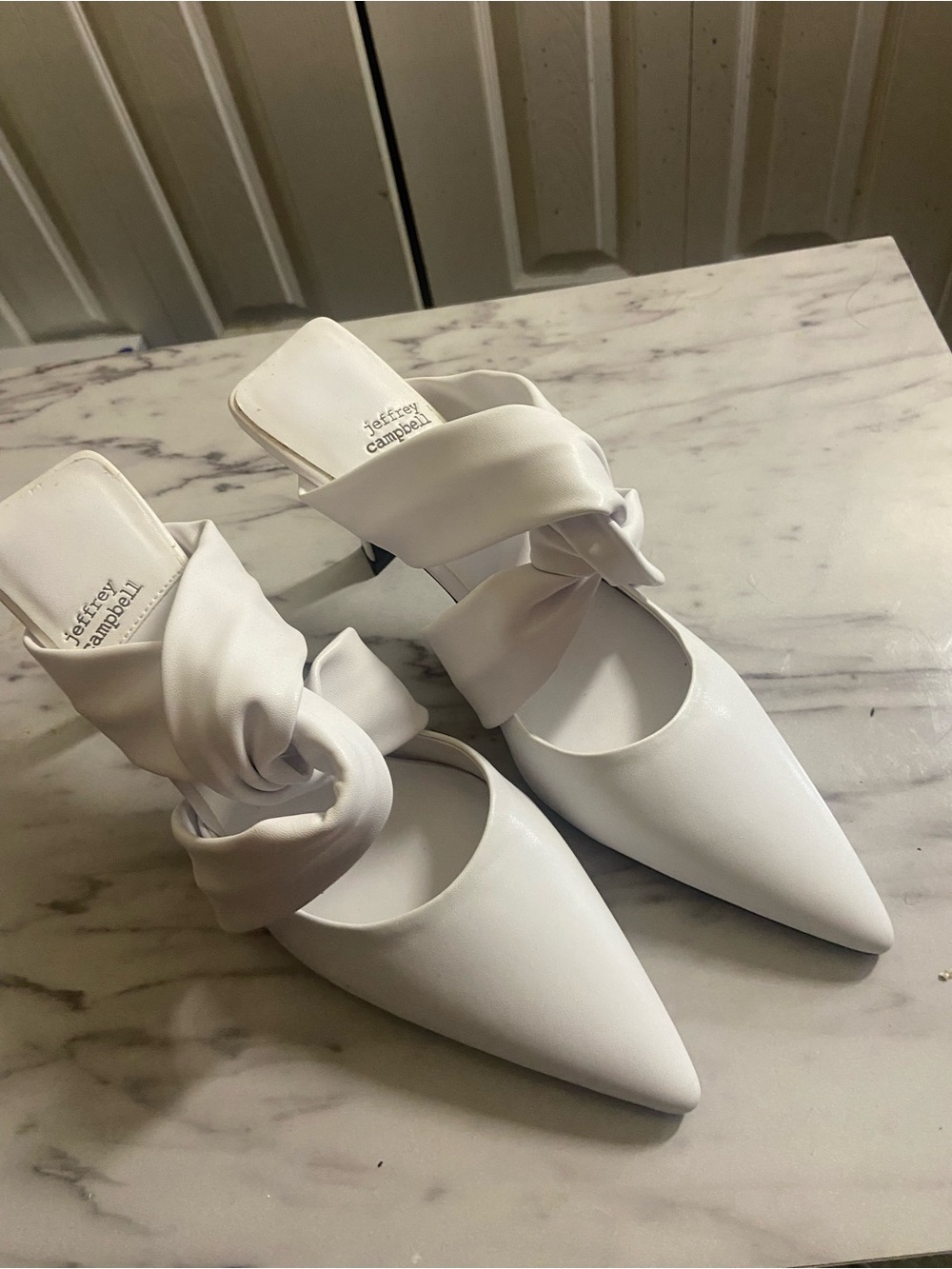 Jeffrey Campbell White Pointed Toe Knot-Detail Mules
